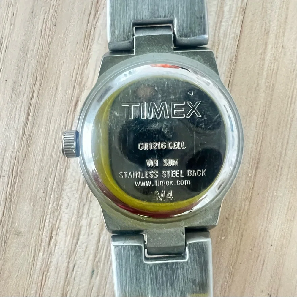 Timex ladies silver tone dress watch NEW BATTERY